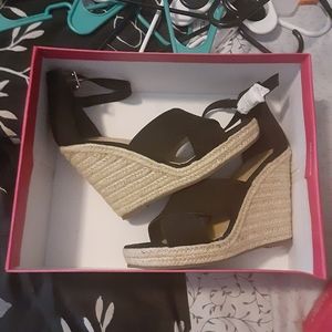 ShoeDazzle black wedges